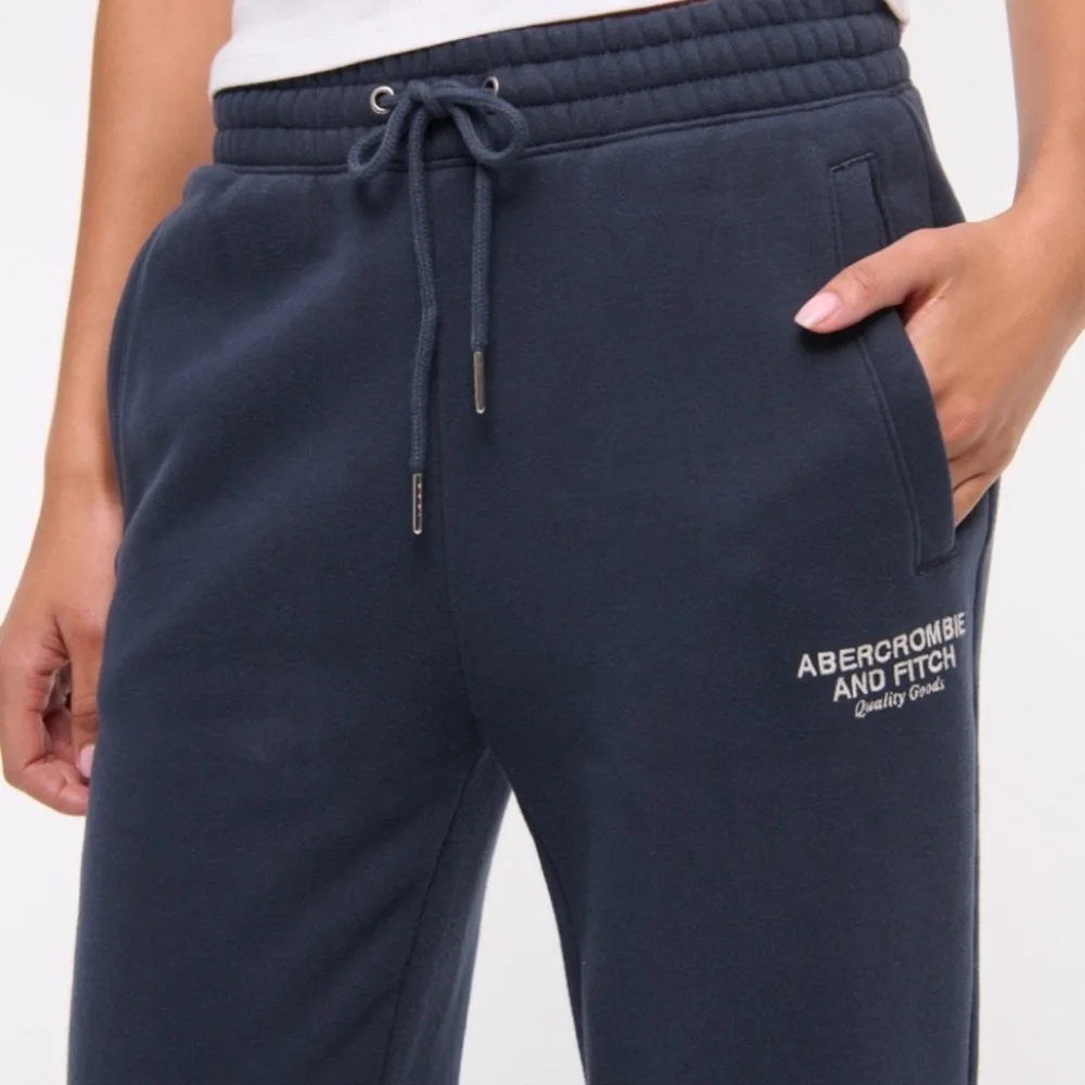 oversized sunday jogger - Picture 4 of 12